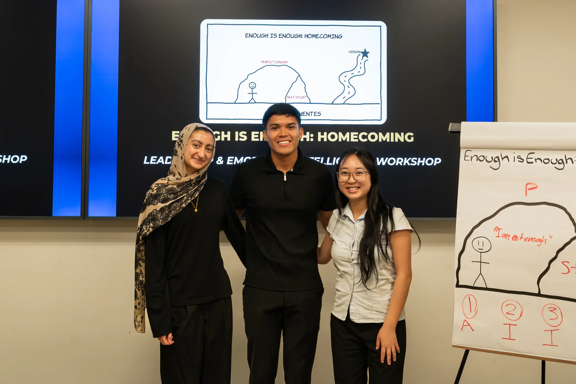 Eliam Fuentes with students at CSUF workshop