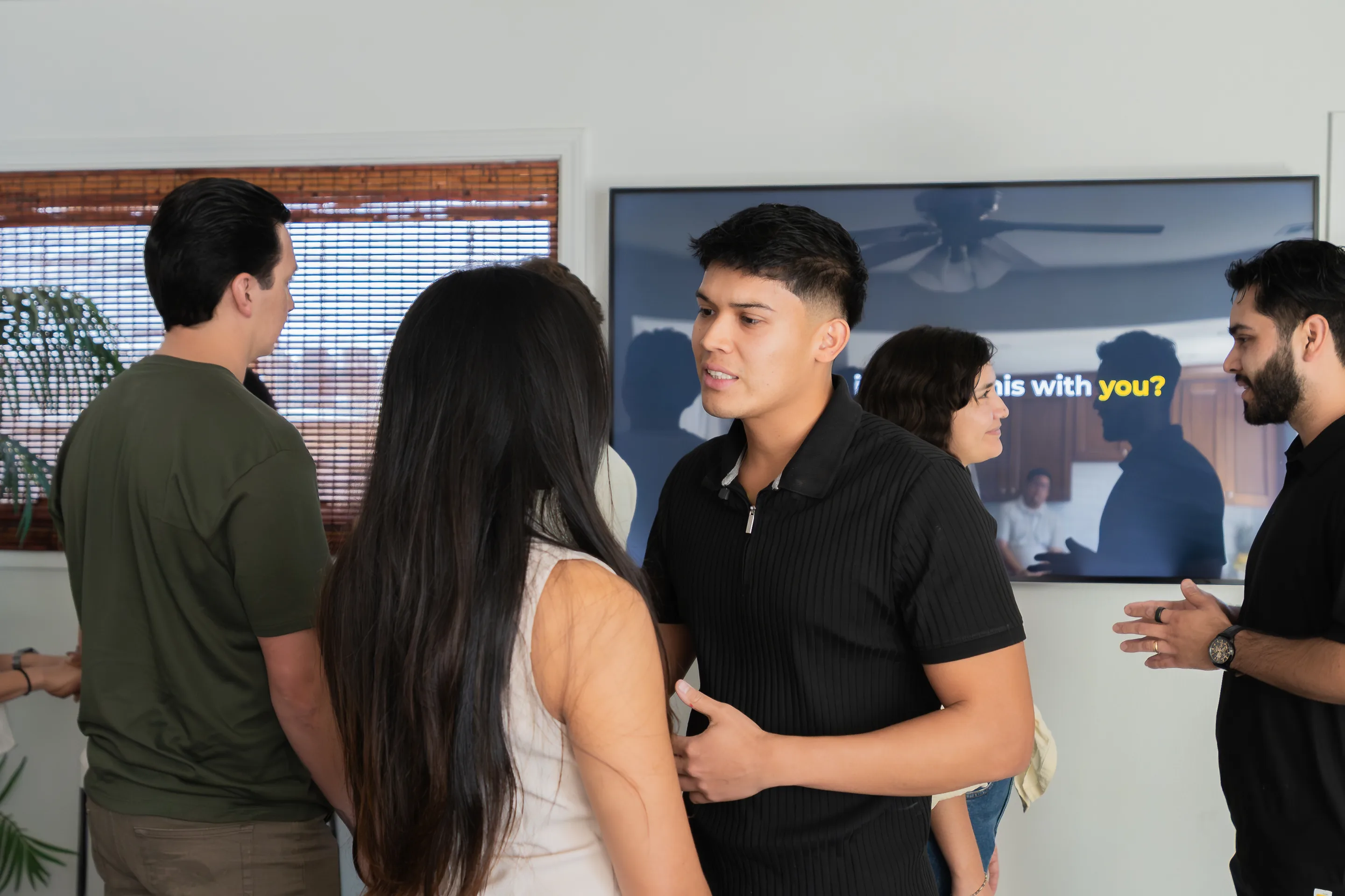 Eliam Fuentes coaching a small group